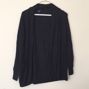 Splendid grey cardigan.